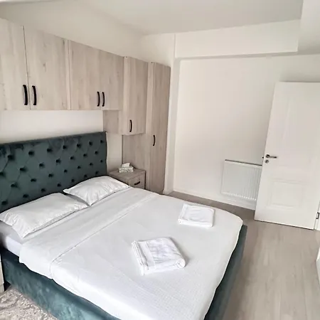 Dany Luxury Apartament Radauti Exterior photo