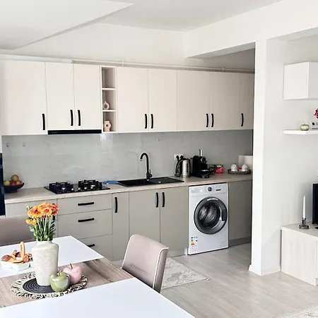 Dany Luxury Apartament Radauti Exterior photo